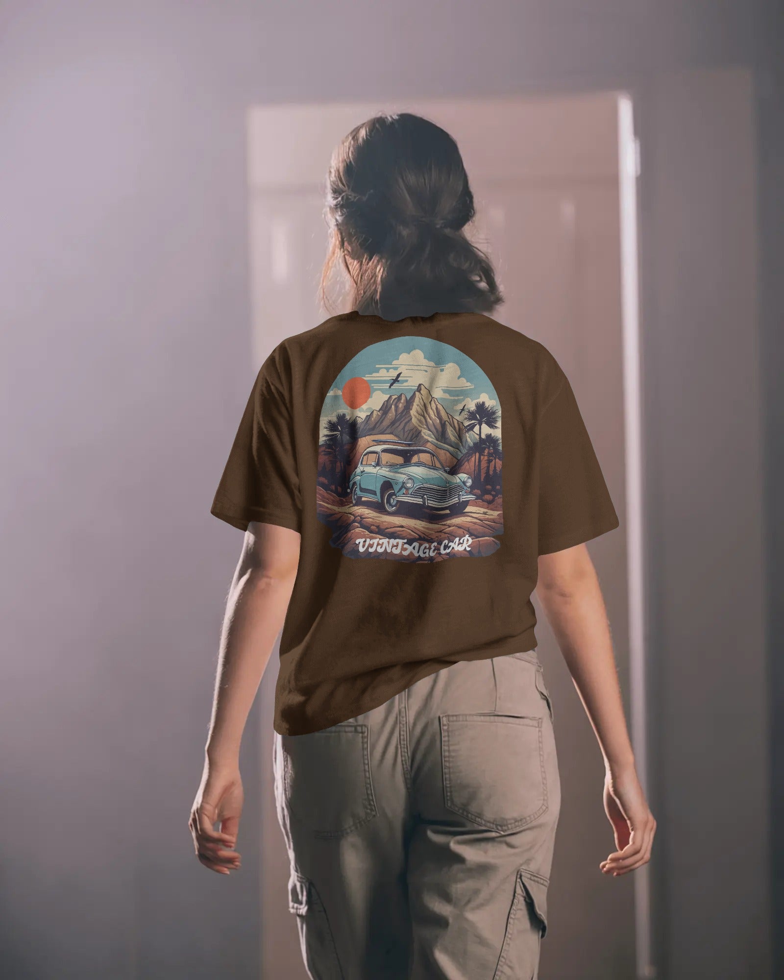Classic Cruisin’ – Retro Vintage Car T-Shirt