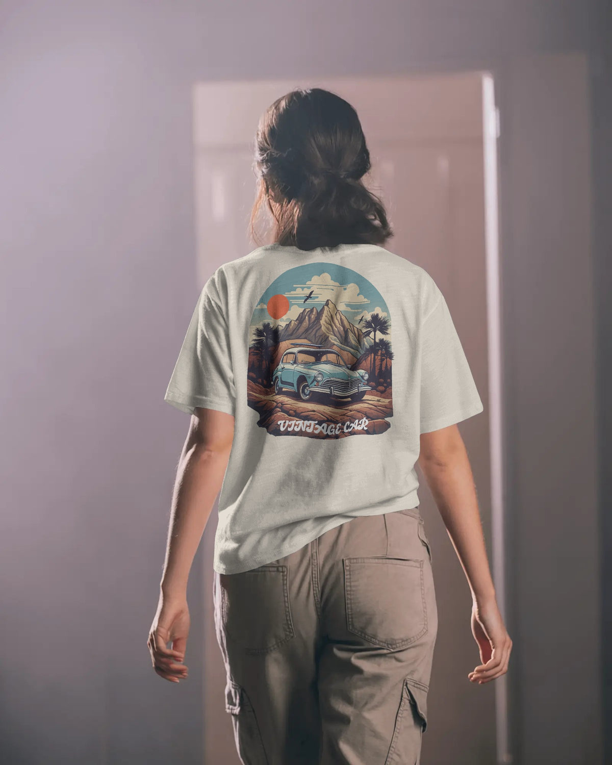 Classic Cruisin’ – Retro Vintage Car T-Shirt