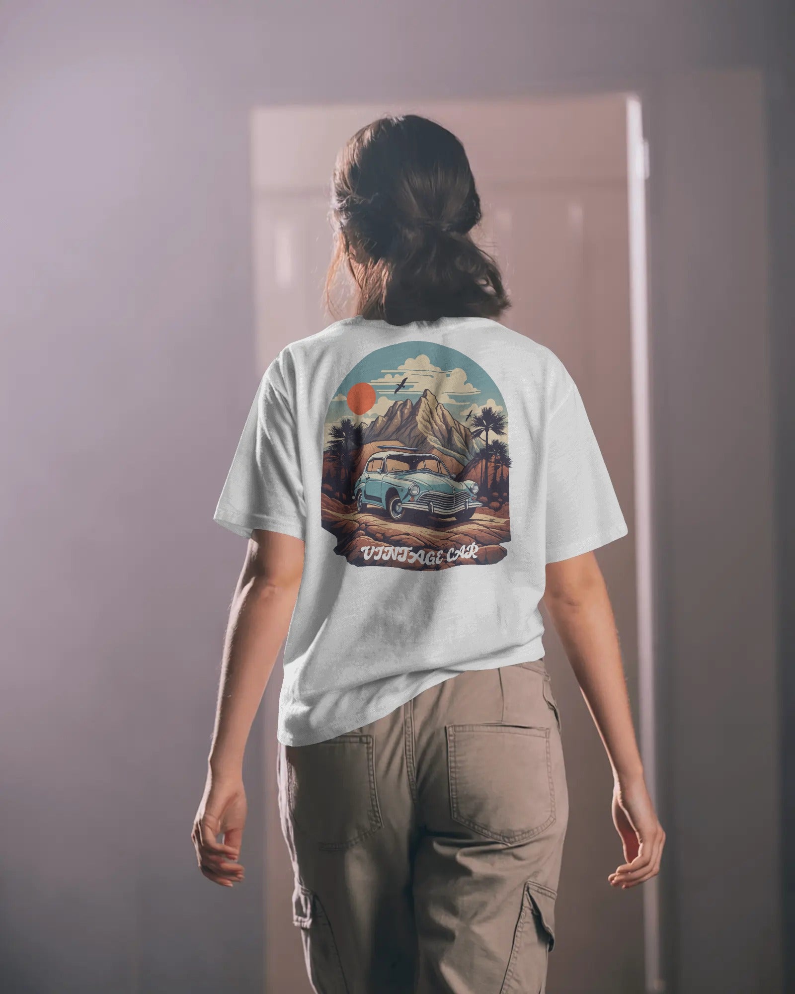 Classic Cruisin’ – Retro Vintage Car T-Shirt